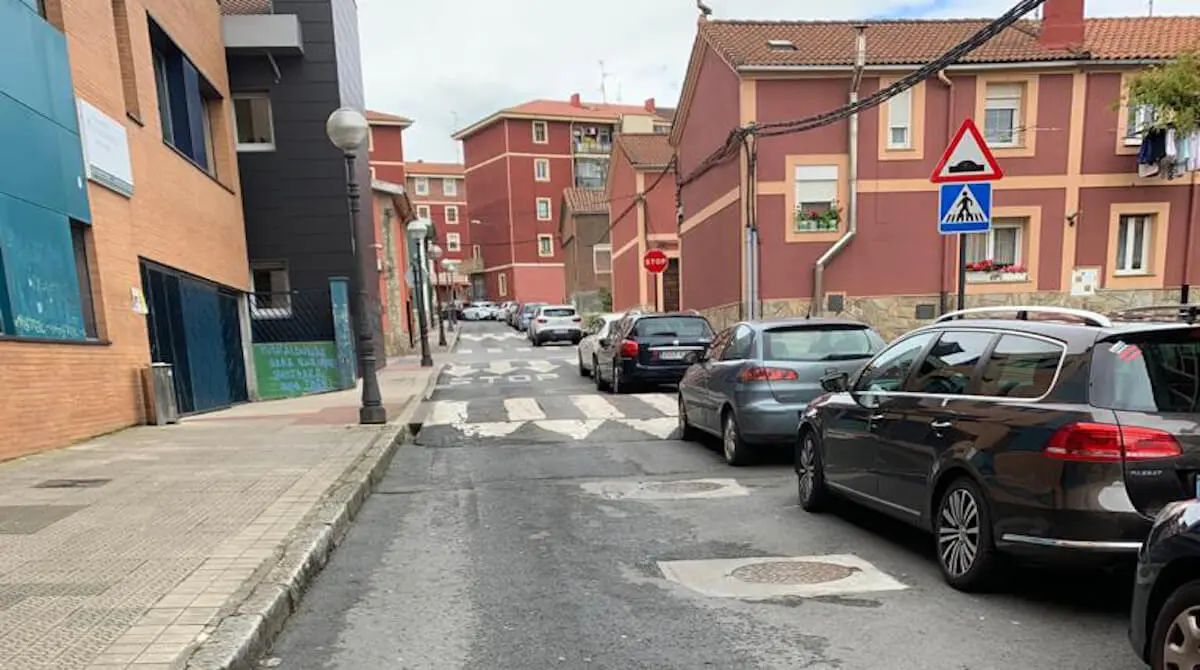 Desde mediados de mayo, ya no se puede acceder a Leonor Elías desde la calle Juan Sebastián Elcano