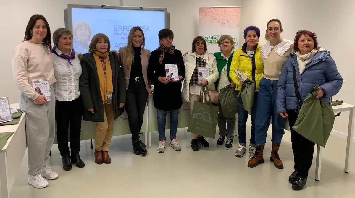 Mujeres voluntarias. Campaña Mujer y Comercio