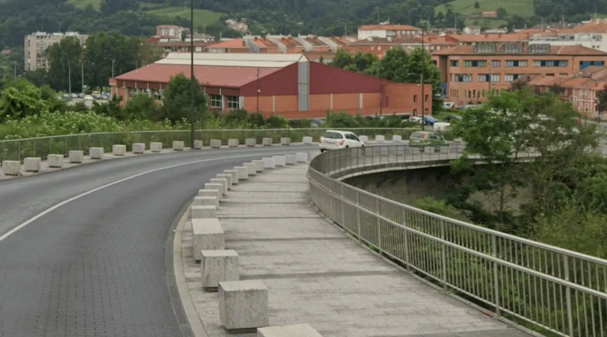 obras-acera-calzada-funikular-trapagaran