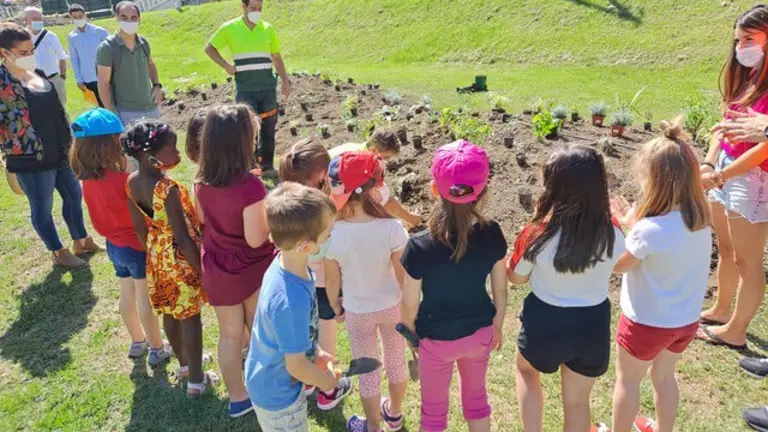 Los niños disfrutaron con numerosas actividades en las colonias urbanas