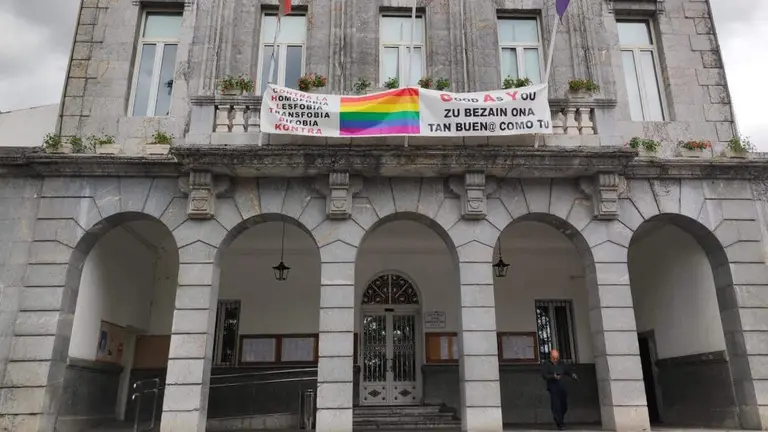 charlas-lgtbi-trapagaran